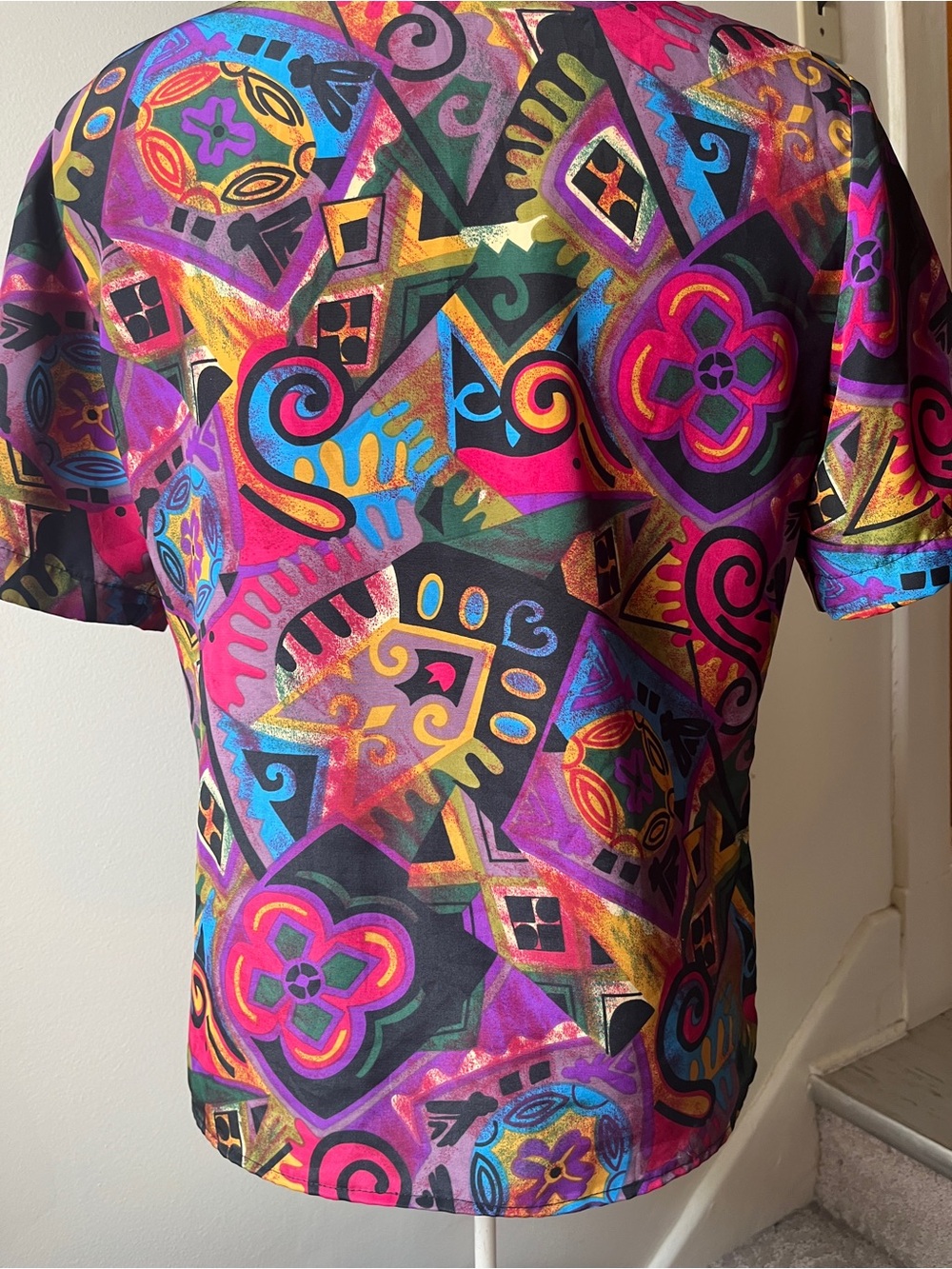 Notations Multicolor Abstract Swirl Button-Up Top - Picture 5 of 7